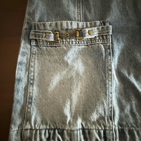 Sleeveless Light Wash Denim Mini Dress - Picture 5 of 6